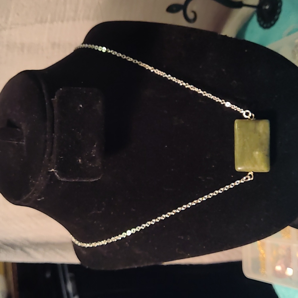 Silver color allergic free chain necklace,gems stone,not sure the name,11 inches